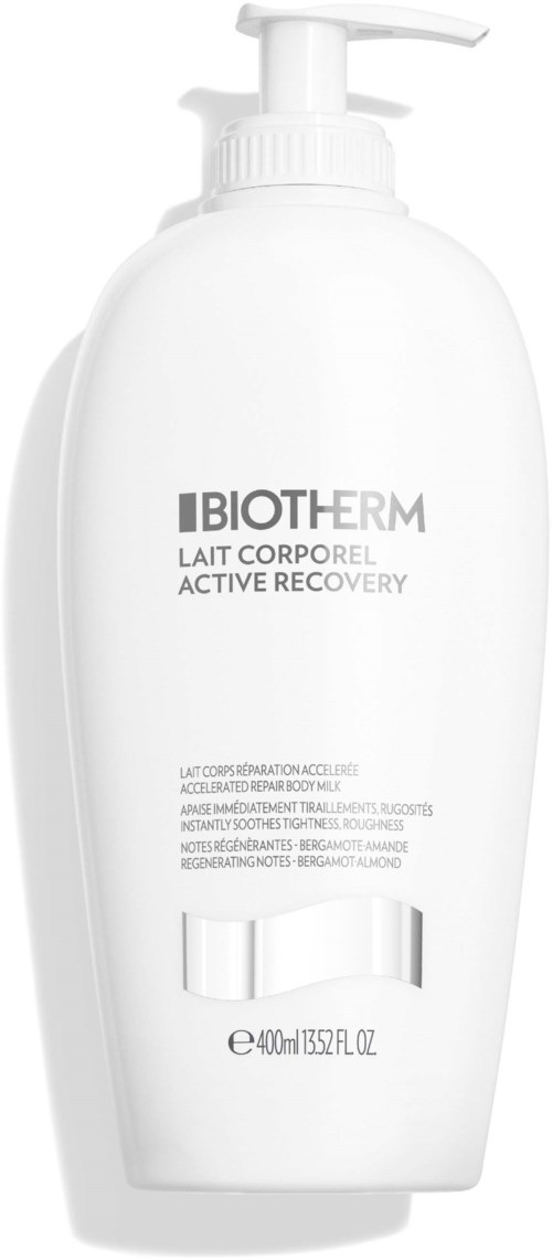 Een witte fles met pomp, gelabeld Biotherm Lait Corps Active Recovery, 400ml.