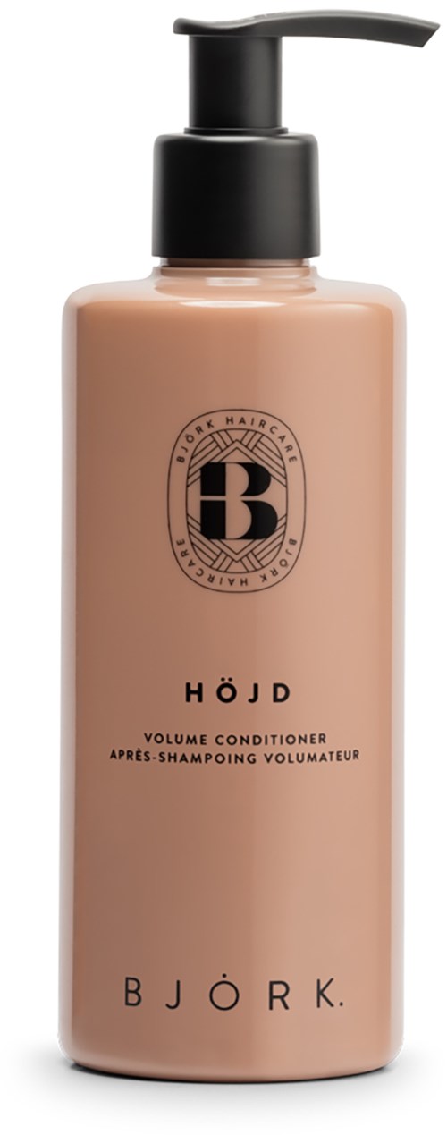 Eine beige Flasche mit schwarzem Pumpmechanismus, etiketti HÖJD und BJÖRK, für Haarconditioner.