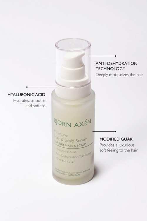 Eine Haarserum-Flasche hebt Vorteile wie Feuchtigkeit, Weichheit, Anti-Dehydration-Technologie und ein sanftes Gefühl für Haar und Kopfhaut hervor.