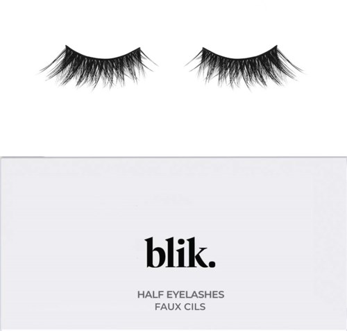 Nepwimpers in verpakking met zwarte volle wimpers en label 'blik'.