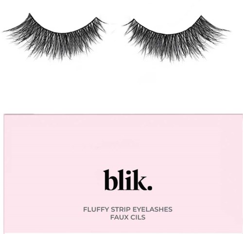 Twee sets met lange, dikke, nepwimpers boven roze en witte verpakking. De doos is gelabeld 'blik' voor nepwimpers.