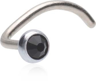 Ett silver nose piercing med en svart sten. Den har en böjd form och en dekorativ sten.