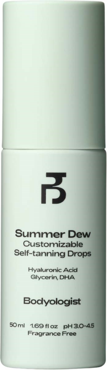 Eine weiße Flasche mit 'Summer Dew' enthält selbstbräunende Tropfen mit Hyaluronsäure, Glycerin und DHA.