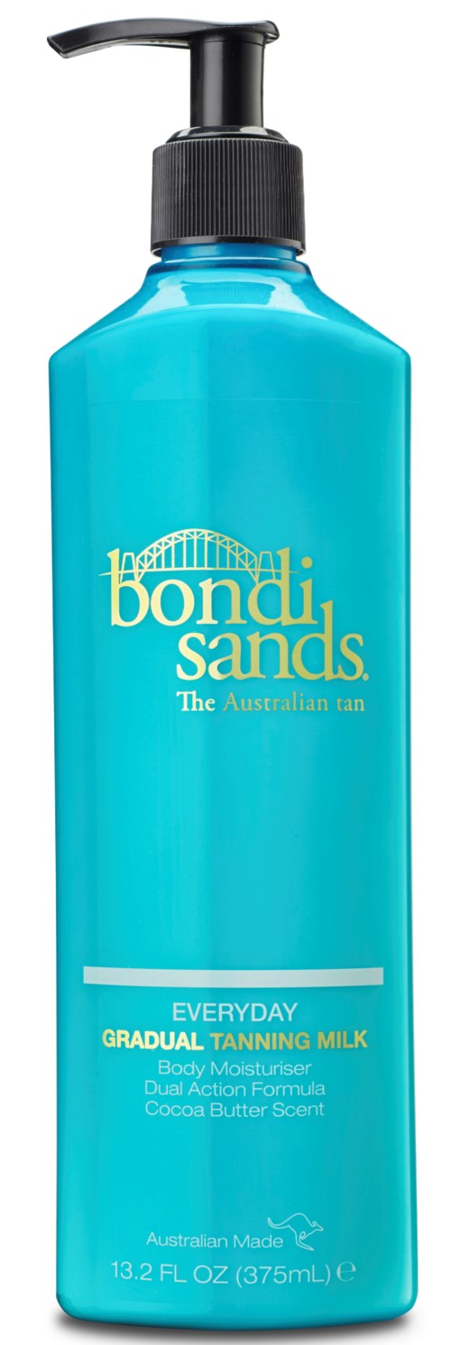 Blauwe fles met zwarte pomp, met label "Bondi Sands" en beschrijft dagelijks gebruik van bruine melk.