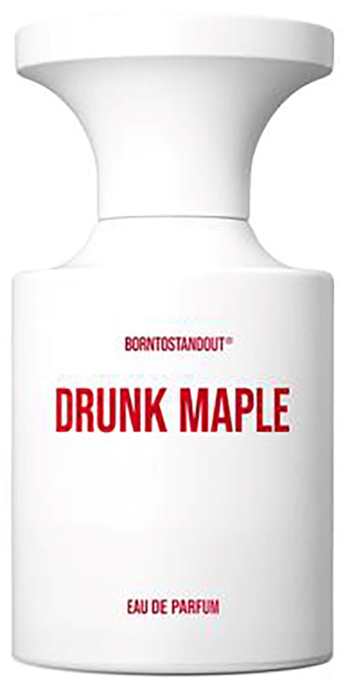 Een witte parfumfles met rode tekst die 'Drunk Maple' zegt en onderaan 'Eau de Parfum' is.