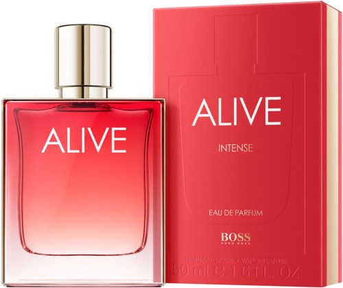 Een parfumfles en doos met 'Alive' en 'Intense' van Boss, vooral rood en roze.