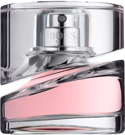 En parfymflaska med klar och rosa design, visar BOSS-loggan på den silverfärgade toppen.