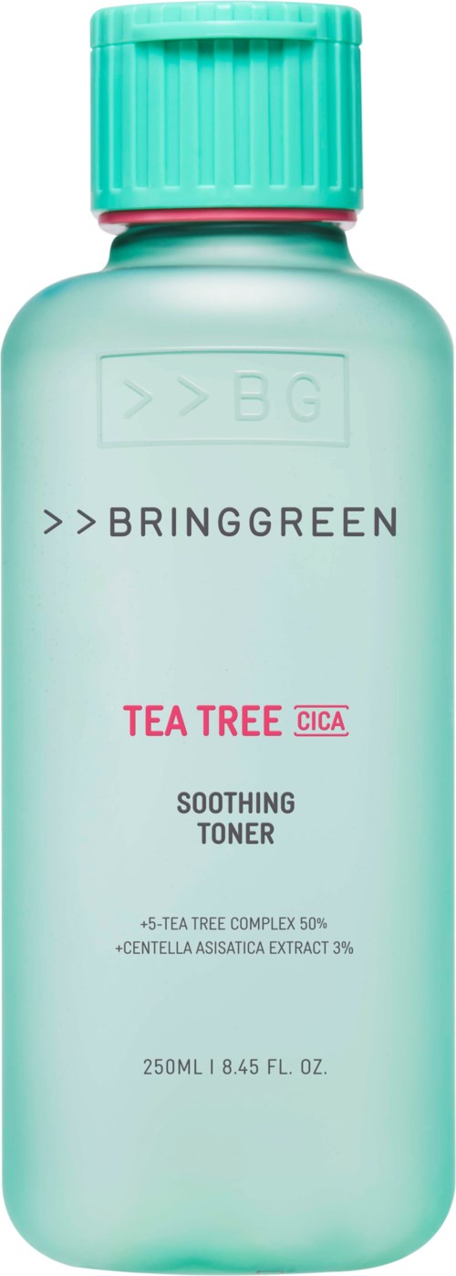 En ljusgrön, cylindrisk tonerflaska med matchande lock, visar Bringgreen Tea Tree Soothing Toner med ingredienser listade.