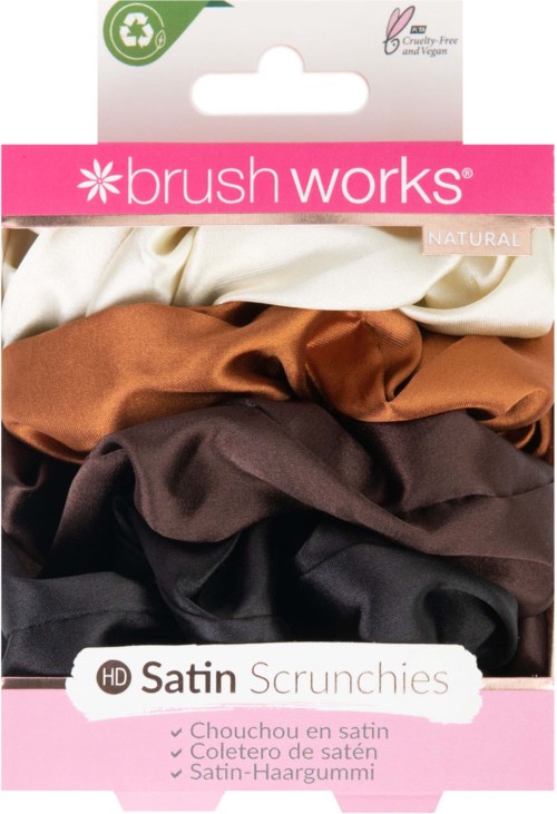 Ett paket med tre satin-ihopsvep in vita, bruna och svarta på rosa och vit bakgrund.