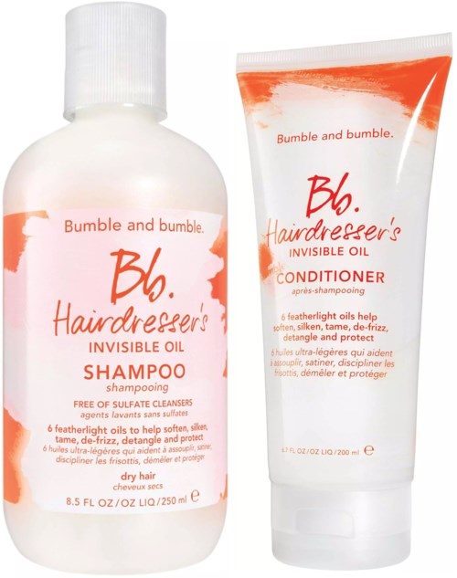 Ein Shampoo- und Conditioner-Set von Bumble and Bumble, zum Schutz und zur Weichmachung der Haare mit federleichten Ölen.
