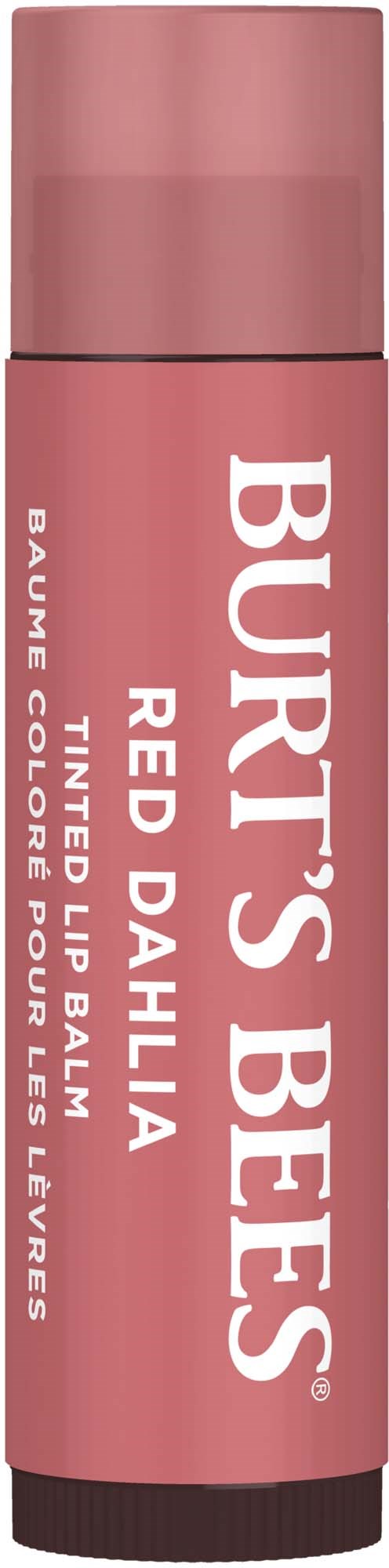 Een roze tube Burt's Bees gekleurde lippenbalsem, labelt als Rood Dahlia met plantaardige ingrediënten.