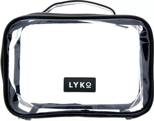 Eine klare Plastiktasche mit schwarzem Rand, Griff und einem schwarz-weißen Logo, das "LYKO" sagt.