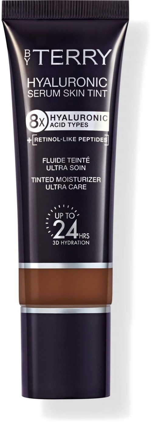 Tub med BY TERRY Hyaluronic Serum Skin Tint med brun och svart förpackning med produktdetaljer.
