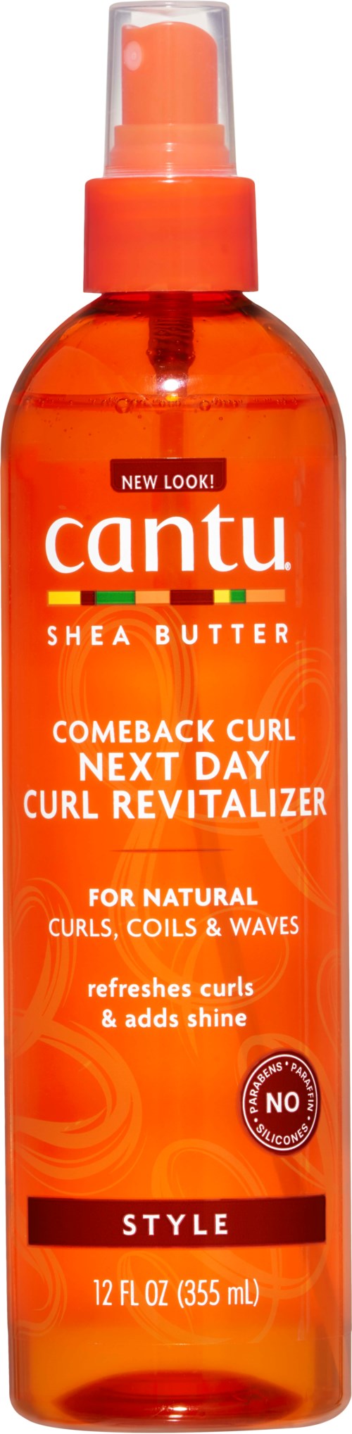 Oranje sprayfles van Cantu Shea Butter Curl Revitalizer voor natuurlijke krullen, coils en golven. Het verfrist en geeft glans.