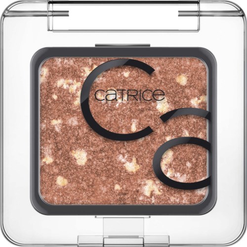 Brun glitterögonskugga i transparent kompakt förpackning med märket Catrice på ytan.
