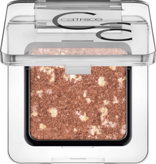 Ett makeup-produk in en genomskinlig förpackning med en glittrande, skimrande yta och ett lock med varumärke.