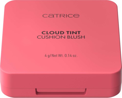 Lys rosa kompakt med svart tekst som sier Catrice cloud tint cushion blush og vektinformasjon.