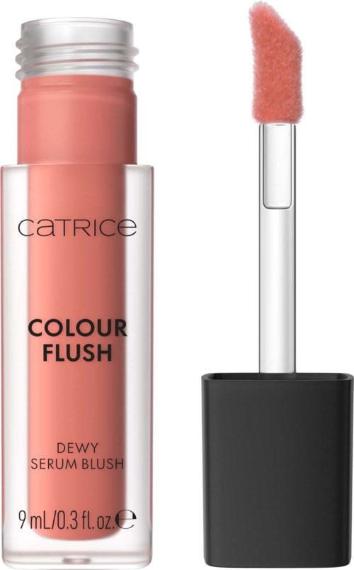 Catrice Colour Flush Dewy Serum Blush i ferskenfarge, med applikatorsvampen dyppet i blushen.