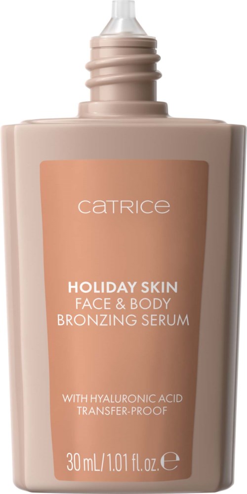 Catrice Holiday Skin kasvojen ja kehon päivettymysseerumipullo pumppauspäällä, beigen värinen, ja etikettiteksti.