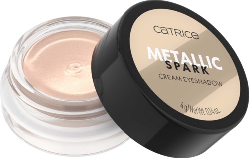 Een klein potje met beige oogschaduwcrème en een zwarte deksel, gemarkeerd "Catrice Metallic Spark."