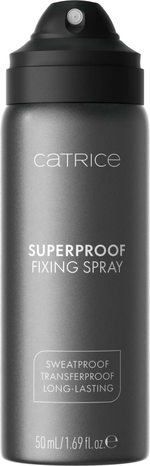 En lång, svart sprayflaska med Catrice-text och etiketten Superproof Fixing Spray för ett varaktigt resultat.