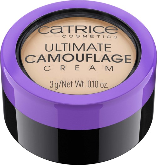 Paars en zwart ronde container met beige make-up, gelabeld 'Catrice Cosmetics Ultimate Camouflage Cream'.