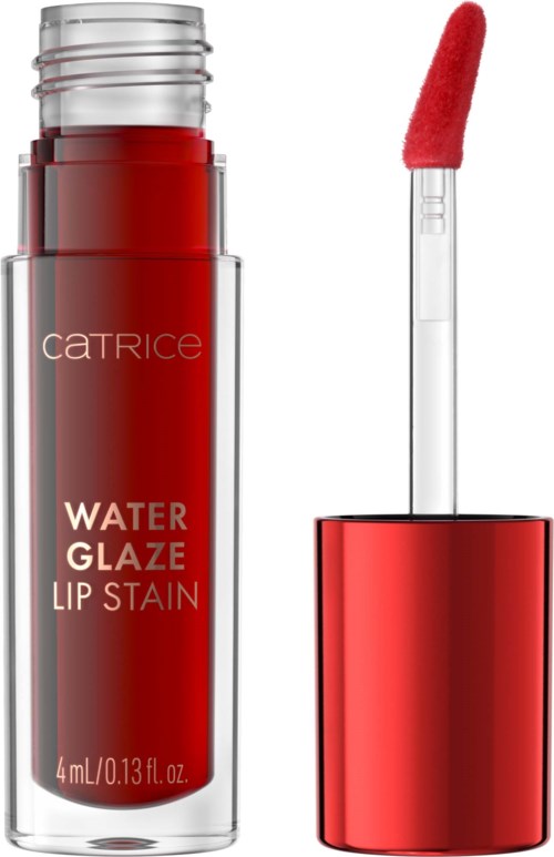 Röd läppfärg i tub med genomskinlig topp och applikator med utkavlad svamp. Märket är Catrice och produkten heter Water Glaze Lip Stain.