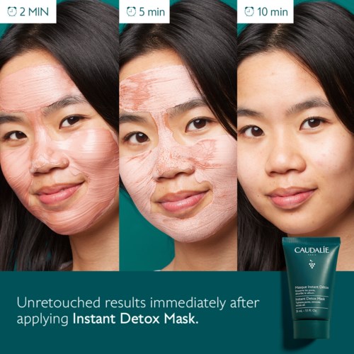 Naisen kasvojen tila parantui detox-maskin käytön jälkeen, näkyy tulokset 2, 5 ja 10 minuutin jälkeen.