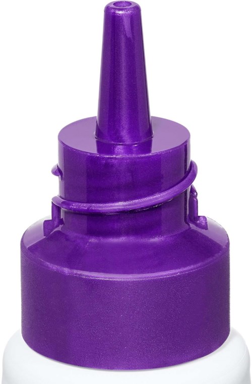 Een paarse plastic fles met scherpe punt, waarschijnlijk voor lijm of verf, op een wit oppervlak.