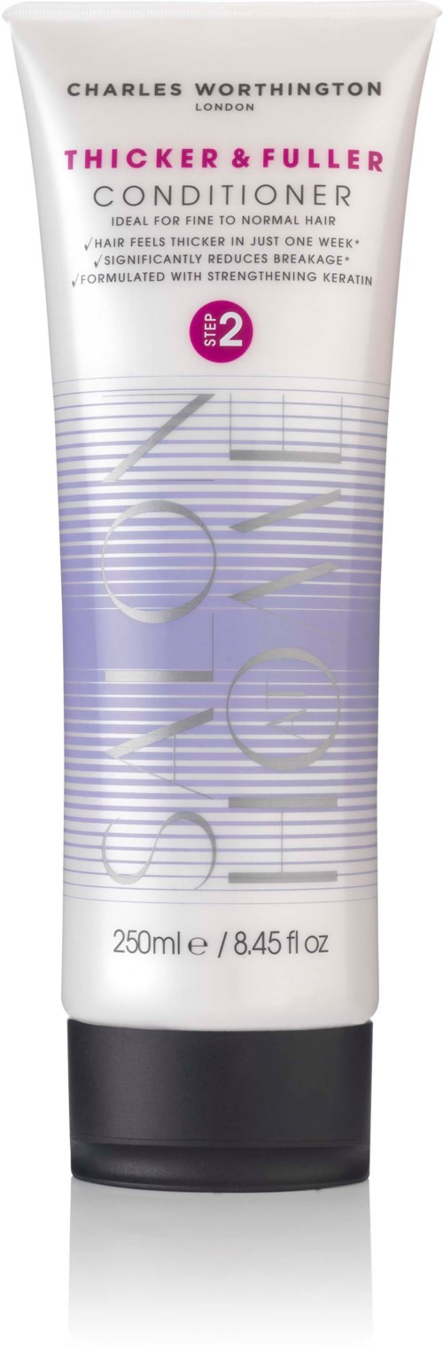 Een flesje Charles Worthington Thick & Fuller Conditioner met paarse en witte ontwerp, 250 ml, voor normaal haar.