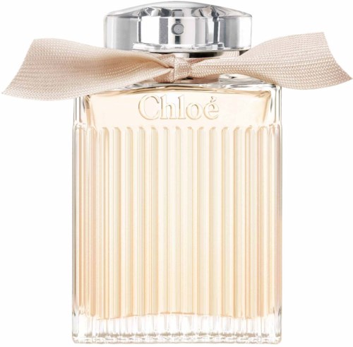 Hajuvesipullo, jossa on hopeinen korkki, beige nauha ja pystysuora raidallinen muotoilu. Nimi 'Chloé' on etupuolella.