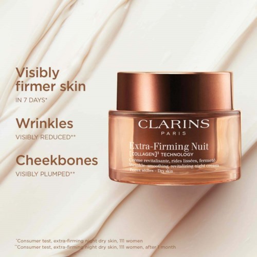En krukke med Clarins extra-firming nattkrem med gulllokk, som fremmer fastere hud og reduserte rynker.