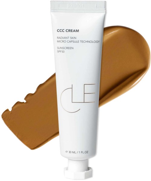 Een witte tube CCC-crème met een bruine pluk erachter, gemarkeerd als zonnebrandcrème SPF50.