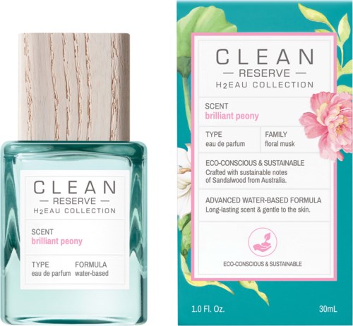 Een parfumfles en doos uit de 'CLEAN RESERVE'-collectie, geur 'brilliant peony', milieuvriendelijk en waterbasis.