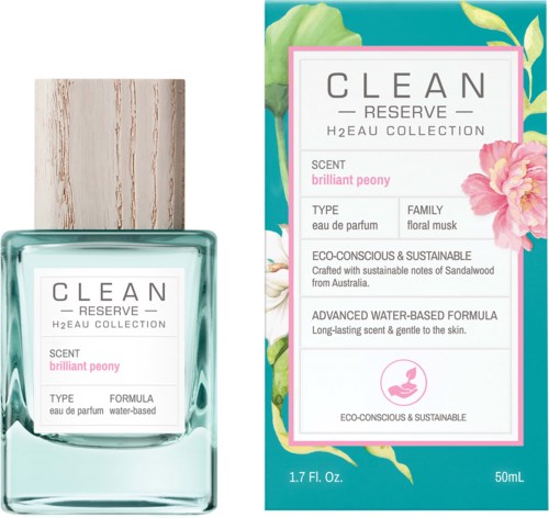 Een parfumfles met 'CLEAN RESERVE' en een andere met bloemenverpakking, geur 'brilliant peony.'