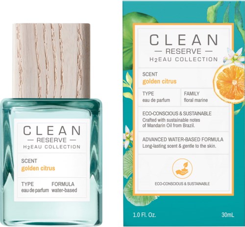Eau de parfum fles en doos, allebei gelabeld als 'Clean Reserve' met 'Golden Citrus' geur, milieuvriendelijk en waterbasis.