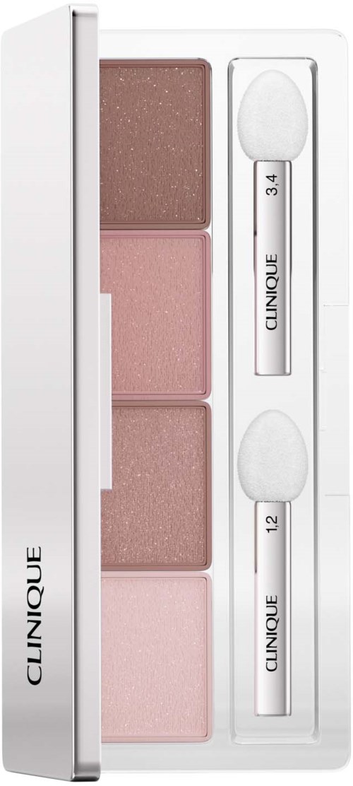 Een Clinique make-up palette met vier blushkleuren en twee kleine applicators.