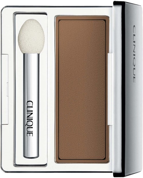 Een compacte make-up palette met een sponsapplicator en een groot bruin poedergedeelte.