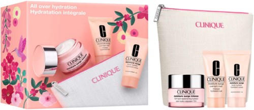 Ein Clinique-Hautpflege-Set mit Cremes, Tasche und blumiger Verpackung für Feuchtigkeit.