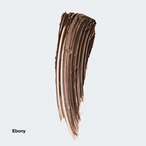 Een penseelstreek in glanzend, donkerbruin genaamd ebony op een witte achtergrond.
