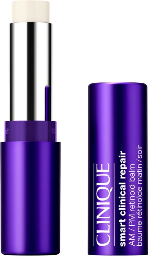 Een paarse Clinique lipstick met zilveren dop en witte balsem erin.