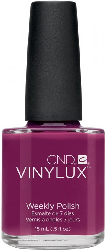 Eine Flasche CND VINYLUX Weekly Polish in lila Farbe mit schwarzem Deckel.
