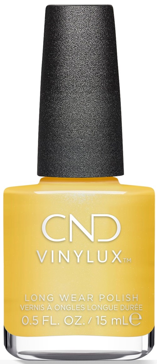 Een gele nagellakfles met zwarte dop, gemarkeerd CND VINYLUX, langhoudend, 0,5 fl oz.