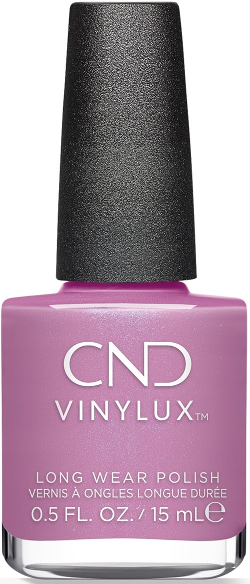 Eine rosa Flasche CND Vinylux langlebiger Nagellack mit schwarzem Deckel.