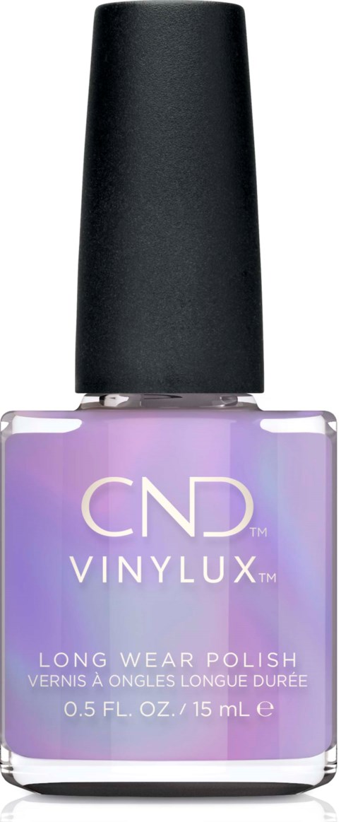Eine CND Vinylux Nagellackflasche in Helllila mit schwarzem Deckel.