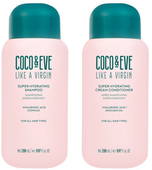 Två hårvårdsflaskor i rosa och teal färg, märkta som schampo och balsam, för alla hårtyper.