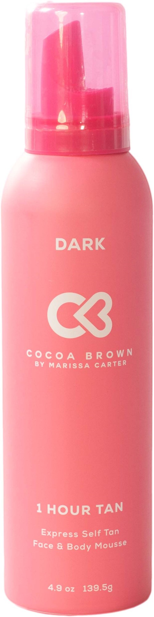 Pinkfarbene Sprühflasche mit der Aufschrift 'Dark Cocoa Brown' für Selbstbräuner für Gesicht und Körper.