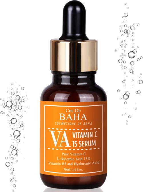 Kleine bruine fles met druppelkraag, gelabeld 'Vitamin C 15 Serum,' omgeven door waterbellen.