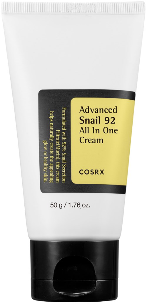 Een witte tube met zwart en geel ontwerp. Het noemt "Advanced Snail 92 All In One Cream" en "COSRX" merk.