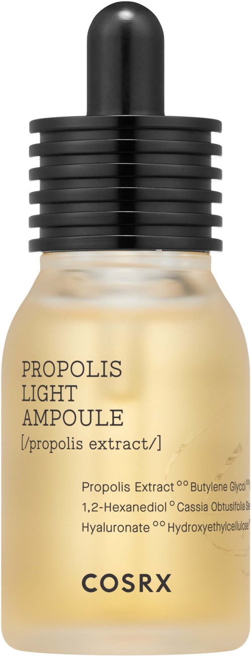 Eine kleine Flasche Hautserum mit Pipette, gekennzeichnet als Propolis Light Ampoule von COSRX.